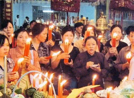 Ngày rằm tháng bảy ở chùa Vĩnh Nghiêm.