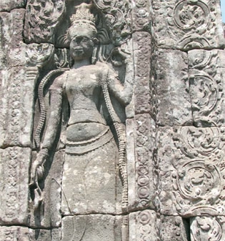 Vũ nữ Apsara tại Angkor Thom.