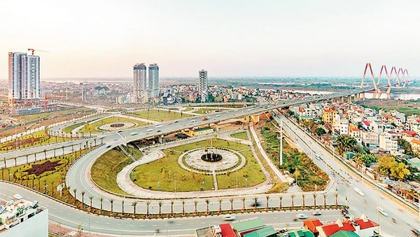 Tuyến đường Nhật Tân - Nội Bài kết nối khu vực cửa ngõ Thủ đô với trung tâm thành phố. Ảnh: VŨ LONG