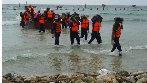 Trường Sa đá hát