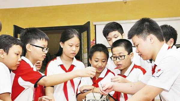 STEM tạo nên làn sóng giáo dục mới mẻ ở nhiều nước. Ảnh: Nam Hải