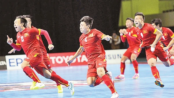 Đội tuyển bóng đá trong nhà Việt Nam. Ảnh: TÚ TRẦN