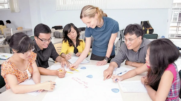 Các chương trình đào tạo đại học có yếu tố quốc tế đang cần chính sách cởi mở, linh hoạt và tự chủ nhiều hơn để có thể phát huy lợi thế.