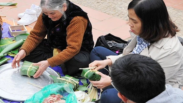 Phong tục Tết cổ truyền. Ảnh: NG.ANH