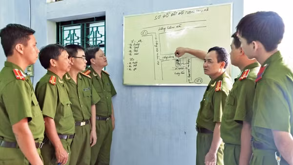 Phòng Cảnh sát truy nã tội phạm Công an tỉnh Nam Định triển khai phương án bắt tội phạm.