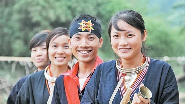 Thanh niên Dao ở Ba Vì. Ảnh : Trần Hải