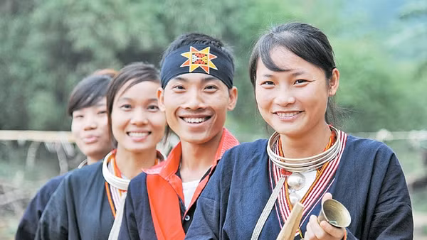 Thanh niên Dao ở Ba Vì. Ảnh : Trần Hải