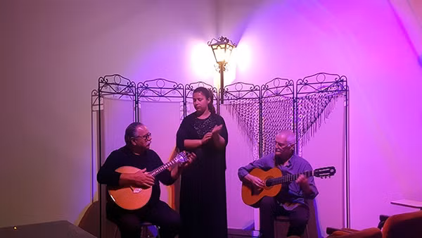 Biểu diễn Fado trong Bảo tàng thành phố Faro.