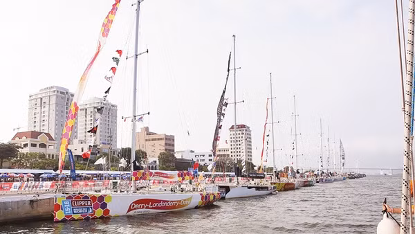 Cảng sông Hàn (Đà Nẵng).