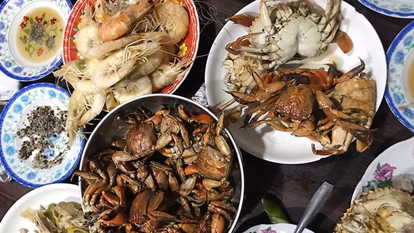 Bắt ba khía đêm