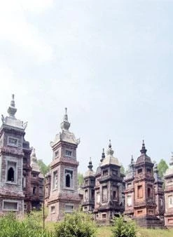 Ðộc đáo vườn tháp Bổ Ðà Sơn Môn