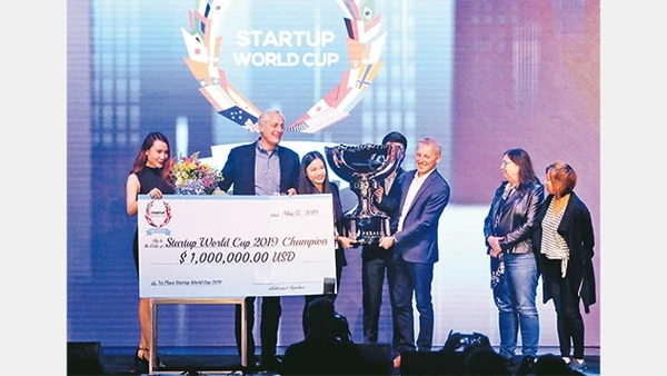 Abivin - startup về logistics giành Giải nhất tại cuộc thi Startup World Cup 2019, đưa tên Việt Nam lọt vào bảng xếp hạng các quốc gia khởi nghiệp của thế giới. Ảnh: PEGANUS VENTURES
