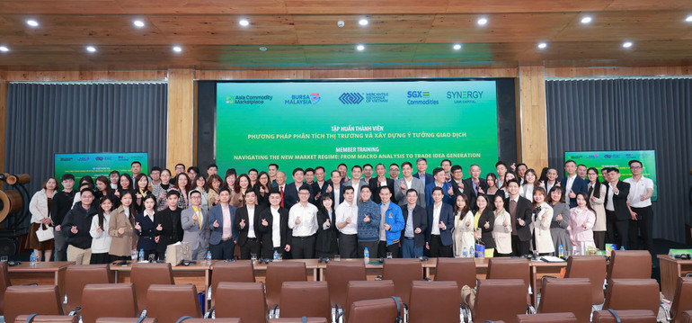 anh-2-mxv-cung-dai-dien-cac-so-giao-dich-hang-hoa-hang-dau-khu-vuc-asean-va-cac-cong-ty-thanh-vien.jpg