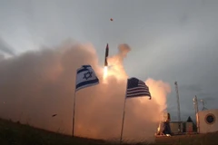 [Video] Kho tên lửa đánh chặn Arrow của Israel có nguy cơ cạn kiệt
