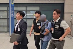 [Video] 114 nghi phạm bị bắt trong vụ lừa đảo doanh nghiệp Hàn Quốc tại Campuchia