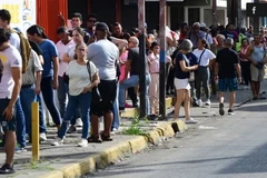 [Video] Khủng hoảng khiến người dân Venezuela chật vật với làn sóng tăng giá