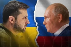 [Video] Tuyên bố trái ngược của Nga và Ukraine về tình hình tại Donbass