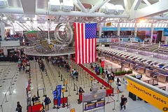 [Video] Hàng không Mỹ gặp khủng hoảng lớn khi chính phủ tiếp tục đóng cửa