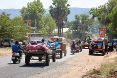 [Video] Đụng độ biên giới Campuchia - Thái Lan: Hàng trăm nghìn người dân sơ tán 