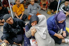 [Video] Vụ sập trường học ở Indonesia: 59 người còn mất tích, hy vọng cứu hộ dần tắt