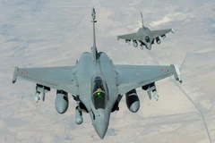 [Video] Không quân Mỹ tấn công hàng loạt cứ điểm IS ở Syria