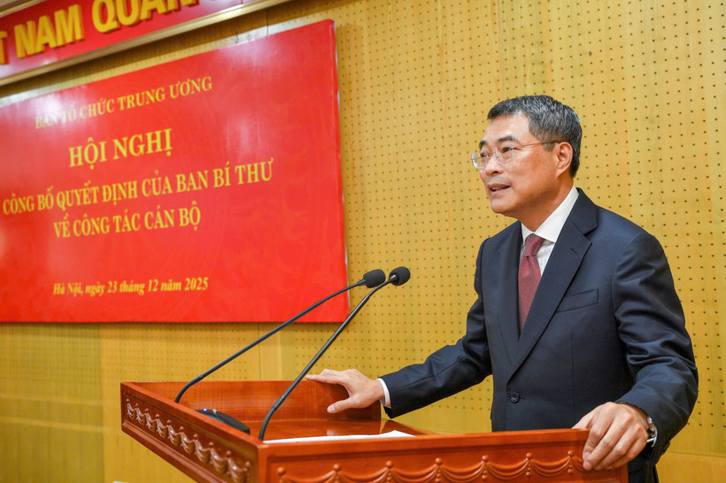 Đồng chí Lê Minh Hưng, Ủy viên Bộ Chính trị, Bí thư Trung ương Đảng, Trưởng Ban Tổ chức Trung ương phát biểu tại hội nghị (ảnh: Thế Đại)