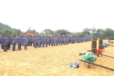 Các đơn vị tham gia phát động “Chiến dịch Quang Trung”. (Ảnh: CTV HQ) 