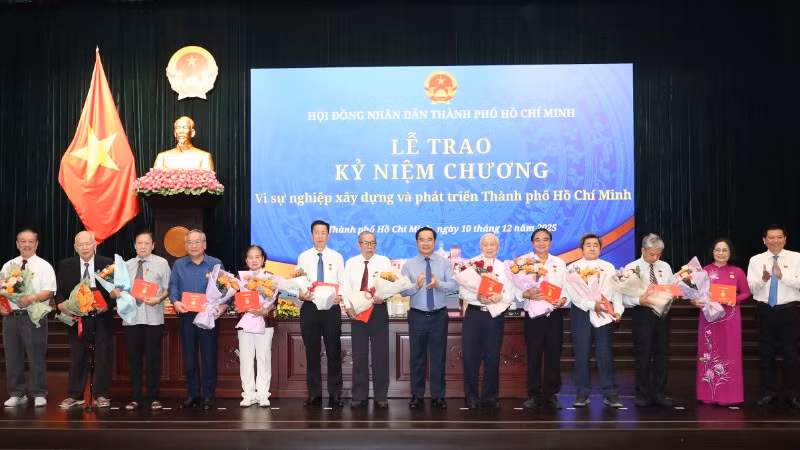 ky-nhiem-chuong-2-1765358897781304754339-7917.jpg