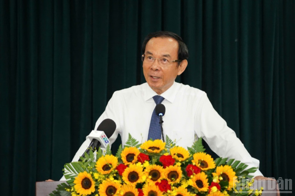 Đồng chí Nguyễn Văn Nên, Ủy viên Bộ Chính trị, Bí thư Thành ủy Thành phố Hồ Chí Minh phát biểu chỉ đạo tại kỳ họp ndo_br_a-nen-3360.jpg