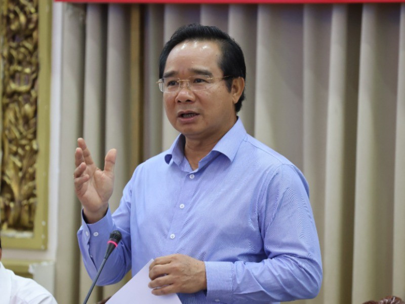 Chủ tịch Ủy ban nhân dân Thành phố Hồ Chí Minh Nguyễn Văn Được phát biểu chỉ đạo tại phiên họp. 0j2a5180-397.jpg