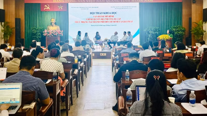Chính quyền địa phương hai cấp đã đi vào nền nếp, đáp ứng yêu cầu và nguyện vọng của người dân, doanh nghiệp