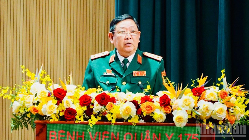 Thượng tướng Huỳnh Chiến Thắng, Ủy viên Trung ương Đảng, Phó tổng Tham mưu trưởng Quân đội nhân dân Việt Nam phát biểu chỉ đạo tại đại hội. ndo_br_bv-3203.jpg