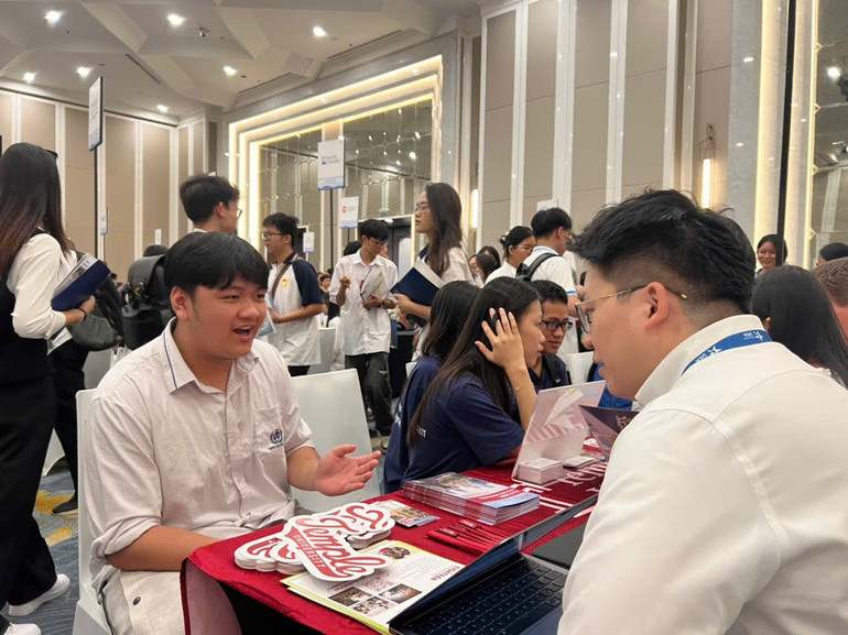 Tham Thai Du hofft, eine Schule zu finden, die ihren Zielen entspricht. 3f6829faaed924877dc81.jpg