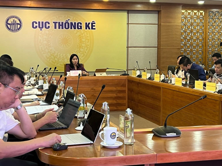 Bà Nguyễn Thị Hương, Cục trưởng Cục Thống kê, Bộ Tài chính phát biểu tại Hội nghị. 692604d83fe188bfd1f0.jpg