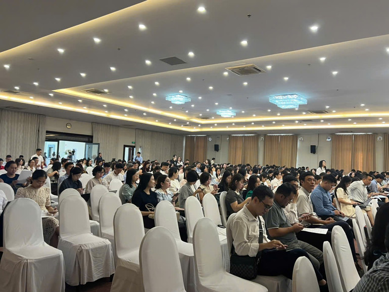 Quang cảnh Hội nghị. 3bcb77724816c5489c073.jpg