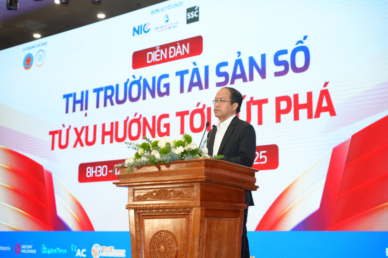 Ông Vũ Quốc Huy, Giám đốc Trung tâm Đổi mới sáng tạo quốc gia phát biểu khai mạc Diễn đàn. ong-vu-quoc-huy-giam-doc-trung-tam-doi-moi-sang-tao-quoc-gia.jpg