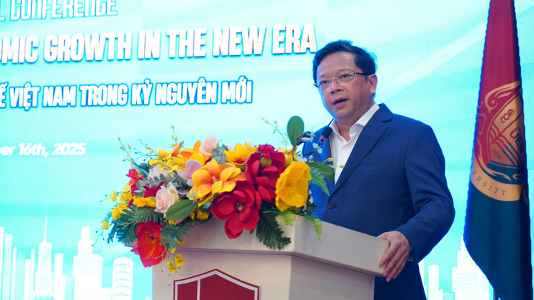 Ông Nguyễn Đức Hiển, Phó Trưởng Ban Chính sách, chiến lược Trung ương cho rằng cần phải kiến tạo những động lực tăng trưởng mới, hiện đại, bền vững. dsc07529.jpg