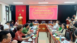 Hội thảo thu hút đông đảo các nhà nghiên cứu, nhà quản lý văn học nghệ thuật.