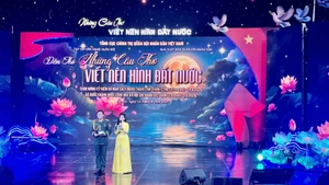 Hình ảnh trong buổi tổng duyệt Đêm Thơ "Những câu thơ viết nên hình đất nước".