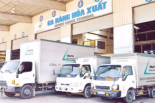 Xe vận chuyển hàng hóa của Công ty cổ phần Quốc tế Delta.