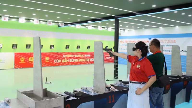 Các đơn vị tham gia môn bắn súng.