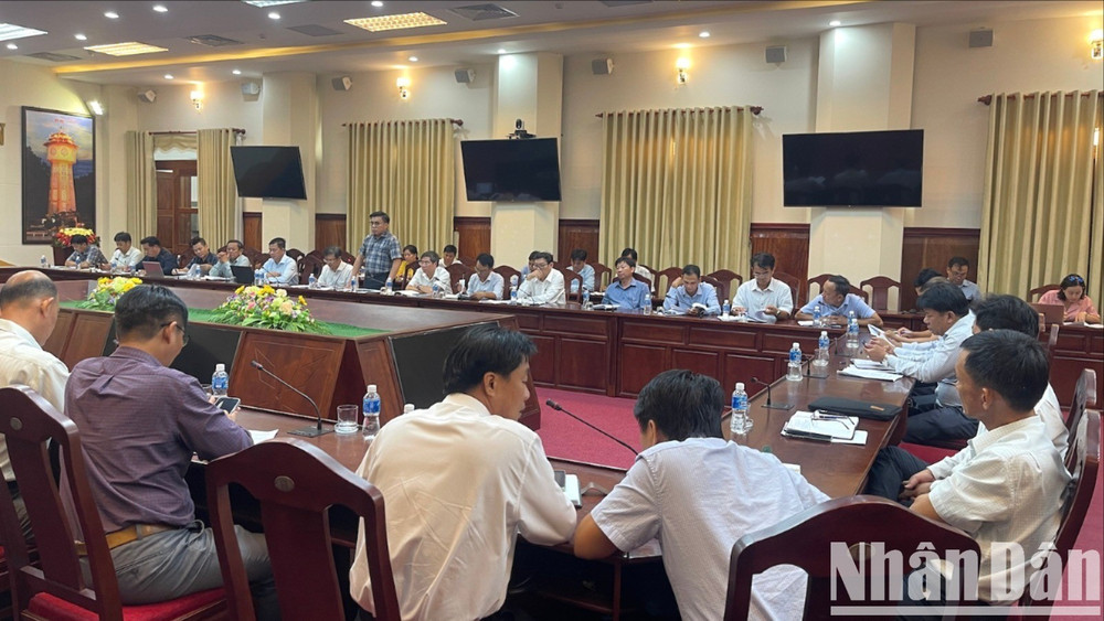 Quang cảnh buổi họp. img-0530-6621.jpg