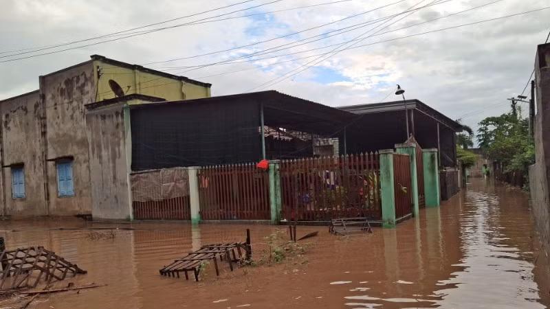 Xã Sông Lũy có nhiều nhà bị ngập sâu.