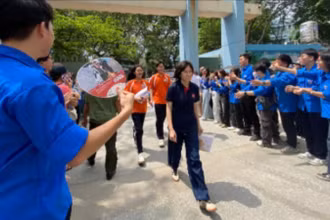 Các thí sinh hoàn thành ngày thi đầu tiên trong điều kiện thời tiết thuận lợi. 