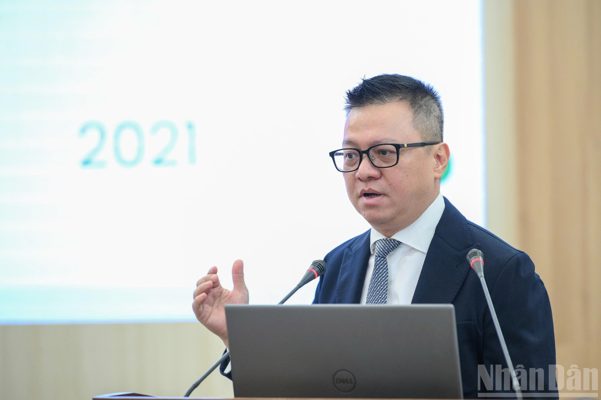 Đồng chí Lê Quốc Minh, Tổng Biên tập Báo Nhân Dân phát biểu tại buổi lễ. ndo_br_z7114726607390-2bae26407b59b8190b41b6ee216d0859.jpg