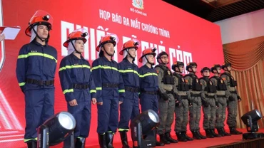 Các nghệ sĩ, diễn viên trong vai Chiến sĩ quả cảm trên VTV3.