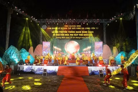 Quang cảnh khai Hội Bạch Đằng 2026.