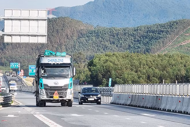Năm 2025, đầu tư công cả nước đã giải ngân hơn 755 nghìn tỷ đồng, đạt 83,7% kế hoạch. Ảnh: BẮC SƠN