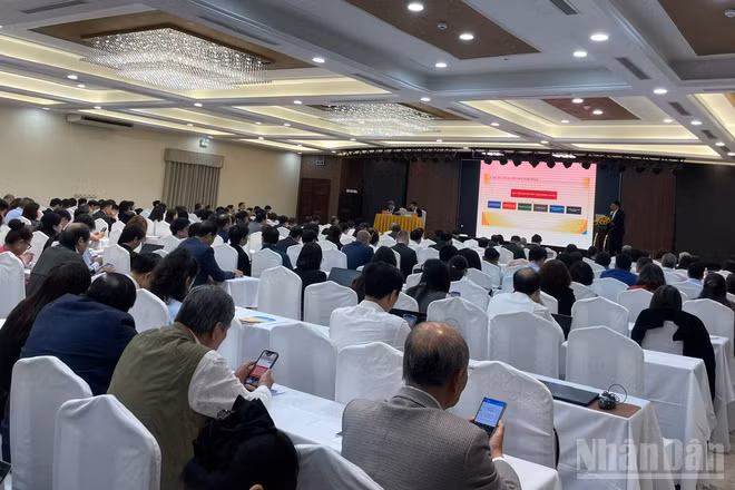 Đông đảo các đơn vị xuất bản, in và phát hành tham dự hội nghị. 