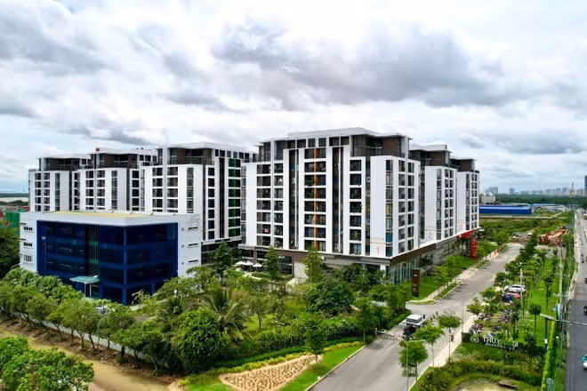 Dự án nhà ở xã hội Thủ Thiêm Green House sắp hoàn thành và đưa vào sử dụng trên đường Võ Chí Công, phường Cát Lái, Thành phố Hồ Chí Minh. (Ảnh: THẾ ANH)